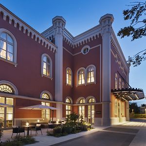 Renaissance Imperial Riding School Hotel 